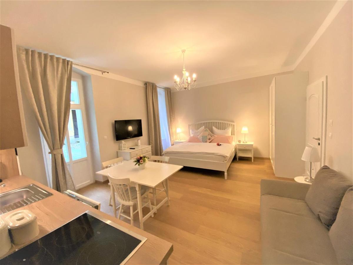 Apartments Magnolia Marianske Lazne Bagian luar foto
